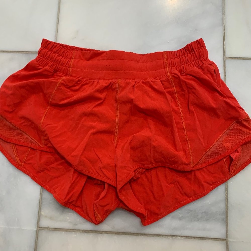 RED LULULEMON 2.5 HOTTYHOTS SIZE 6